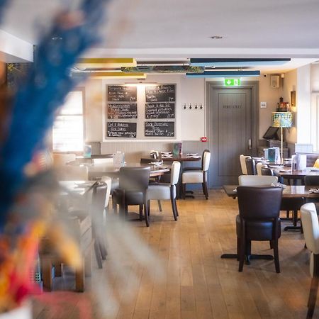 The Oyster Smack Hotel Burnham-on-Crouch Екстериор снимка