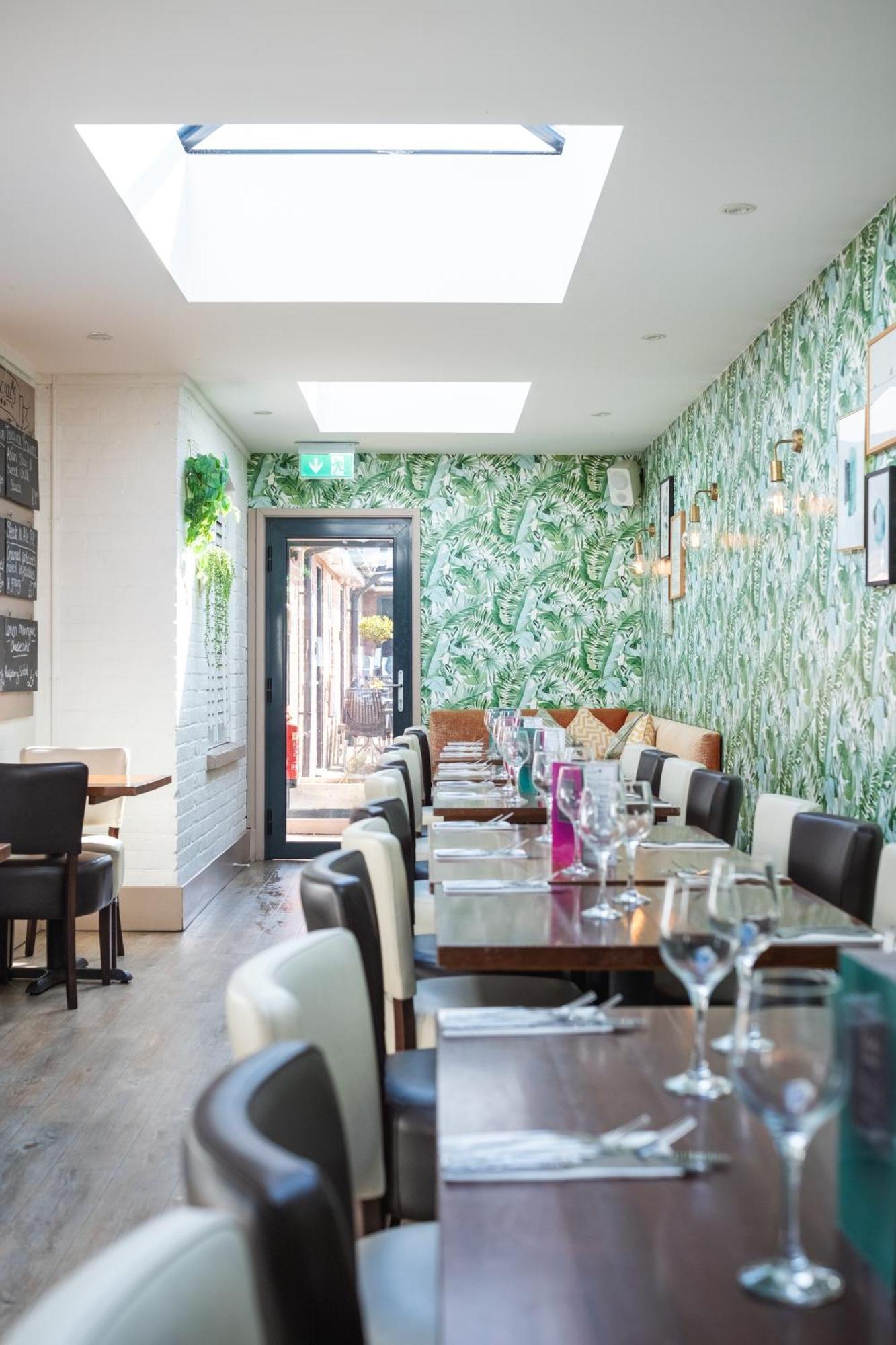 The Oyster Smack Hotel Burnham-on-Crouch Екстериор снимка